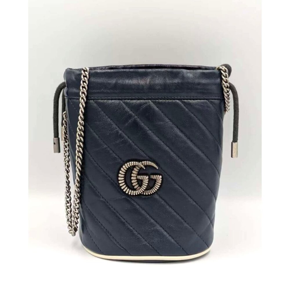 Pre-owned Gucci GG Marmont Diagonal Quilted Leather Mini Bucket Bag Navy